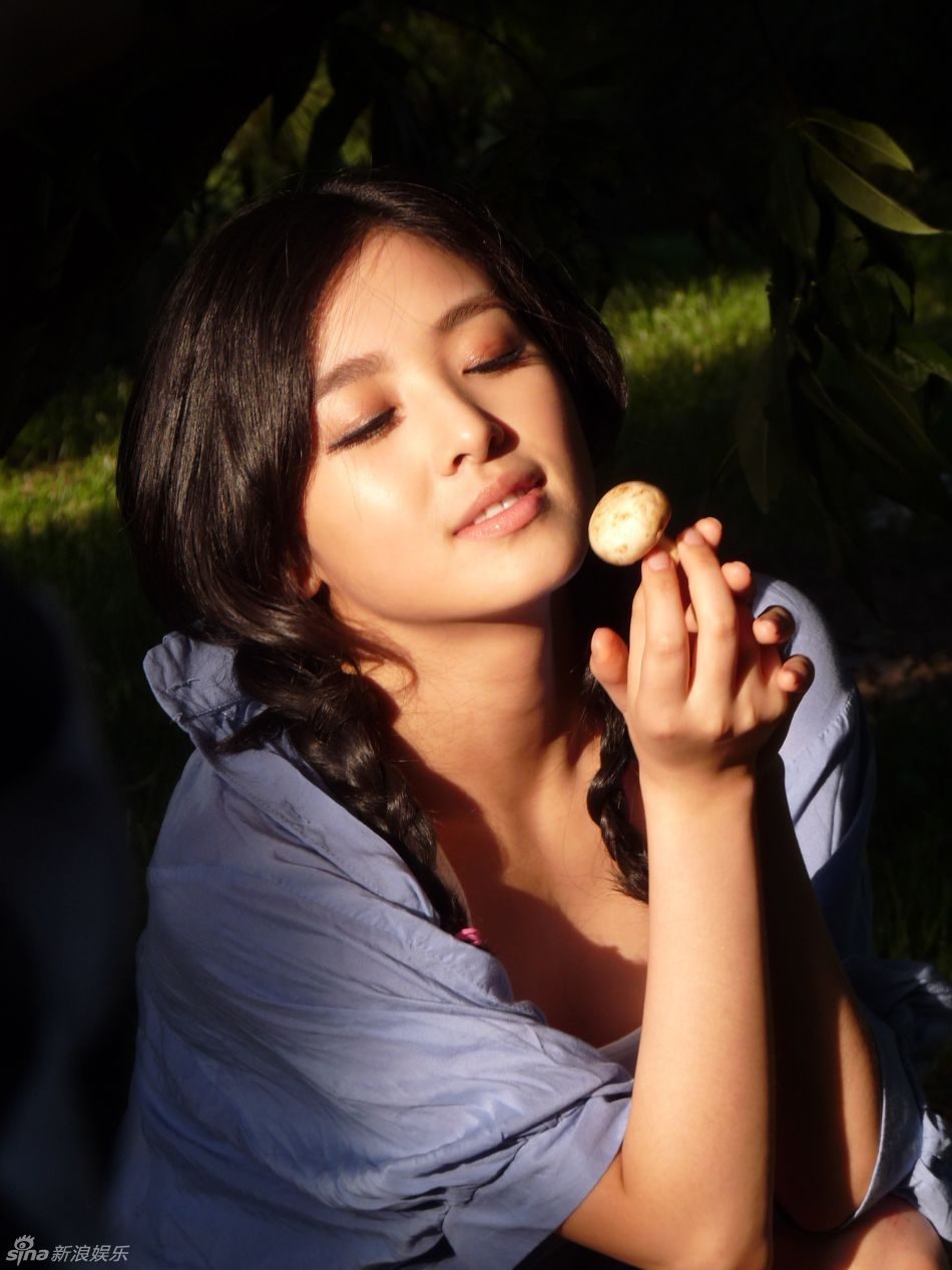 Hanyun Zhang HD Images/Photo Gallery Download #1963023