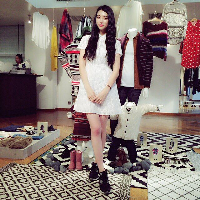 미요시 아야카 HD 이미지/사진 갤러리 다운로드 #7490055