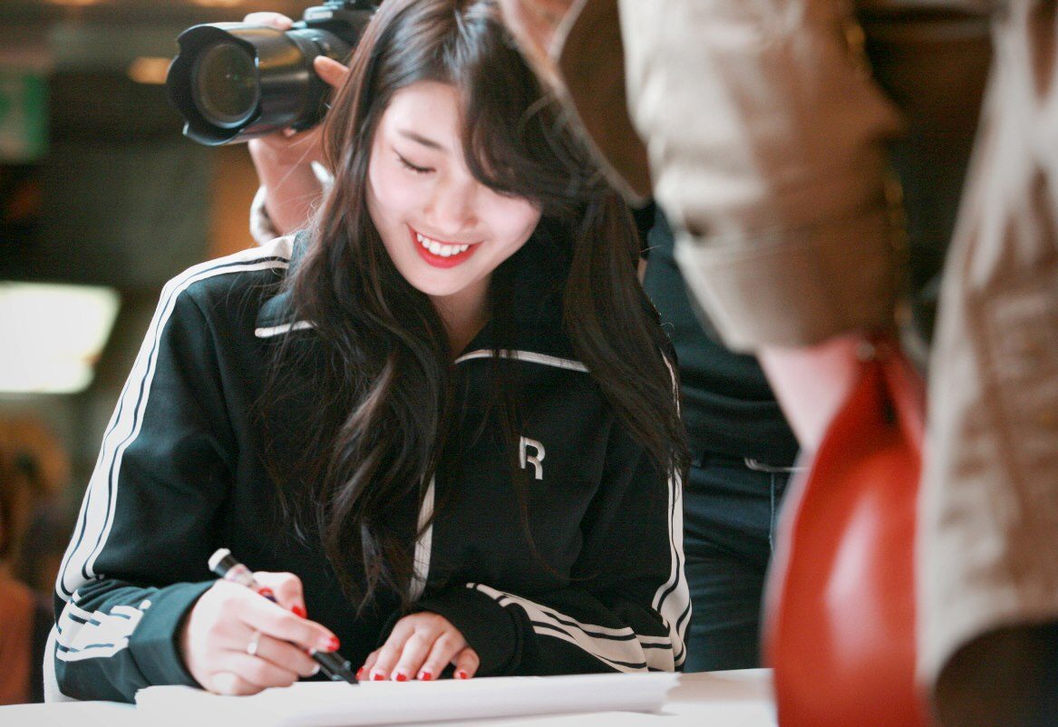 Bae Suzy HD Images/Photo Gallery Download #2046443