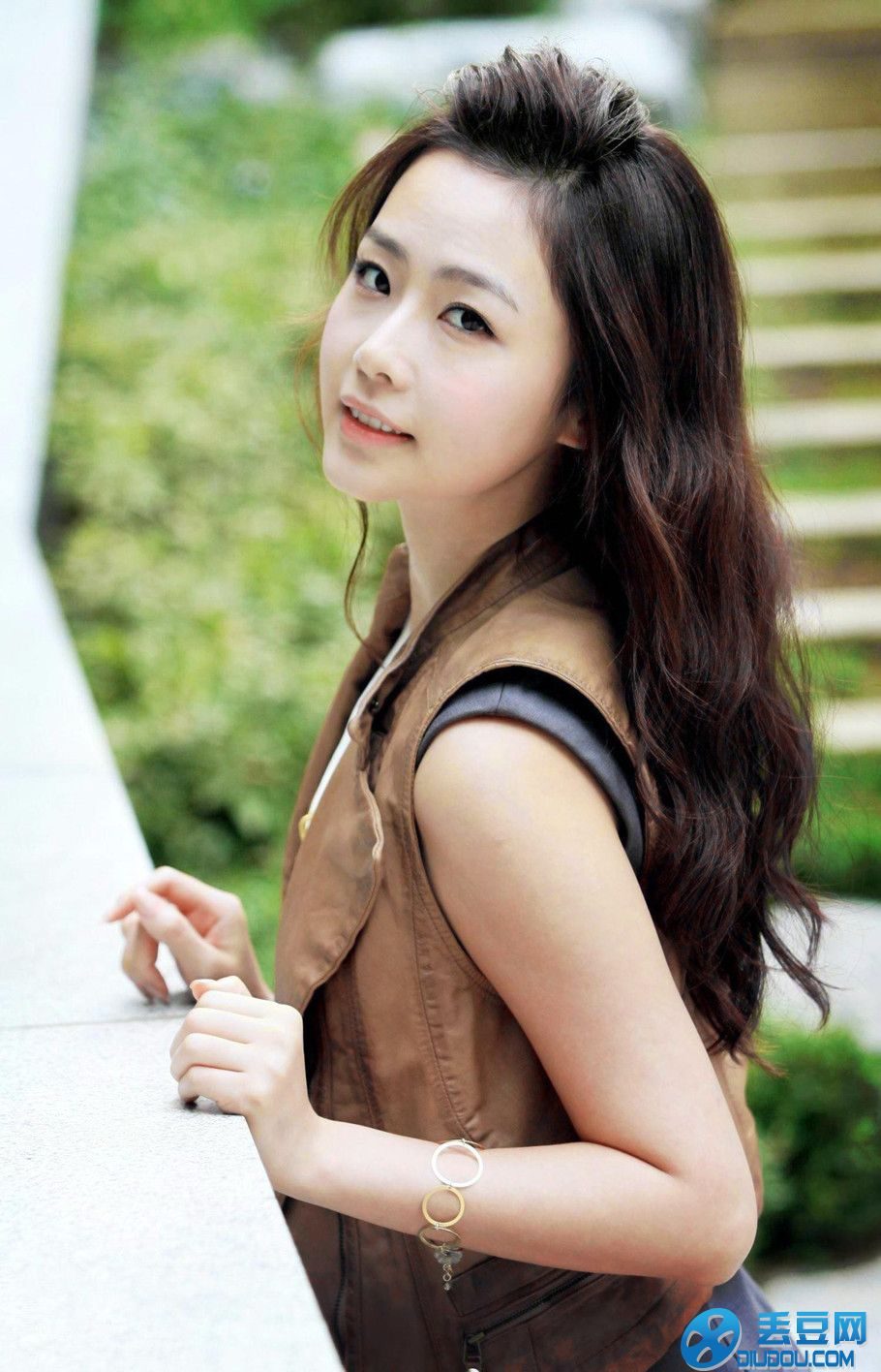 Soo-Hyun Hong HD Images/Photo Gallery Download #1641592