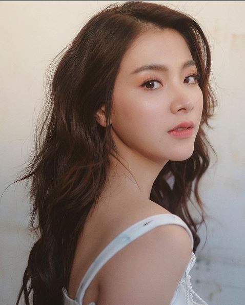 Pimchanok Leuwisetpaibul HD Images/Photo Gallery Download #9198009