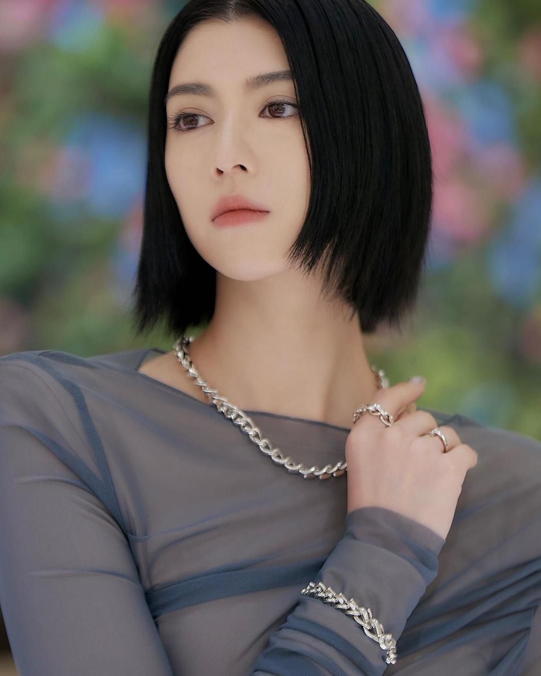 三吉彩花 高清写真/照片下载 #9568403