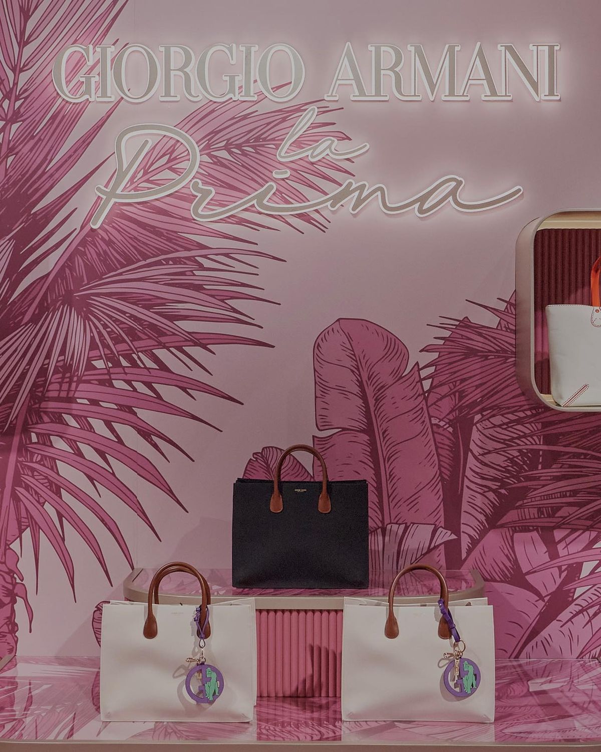 Ayaka Miyoshi HD Images/Photo Gallery Download #7484436