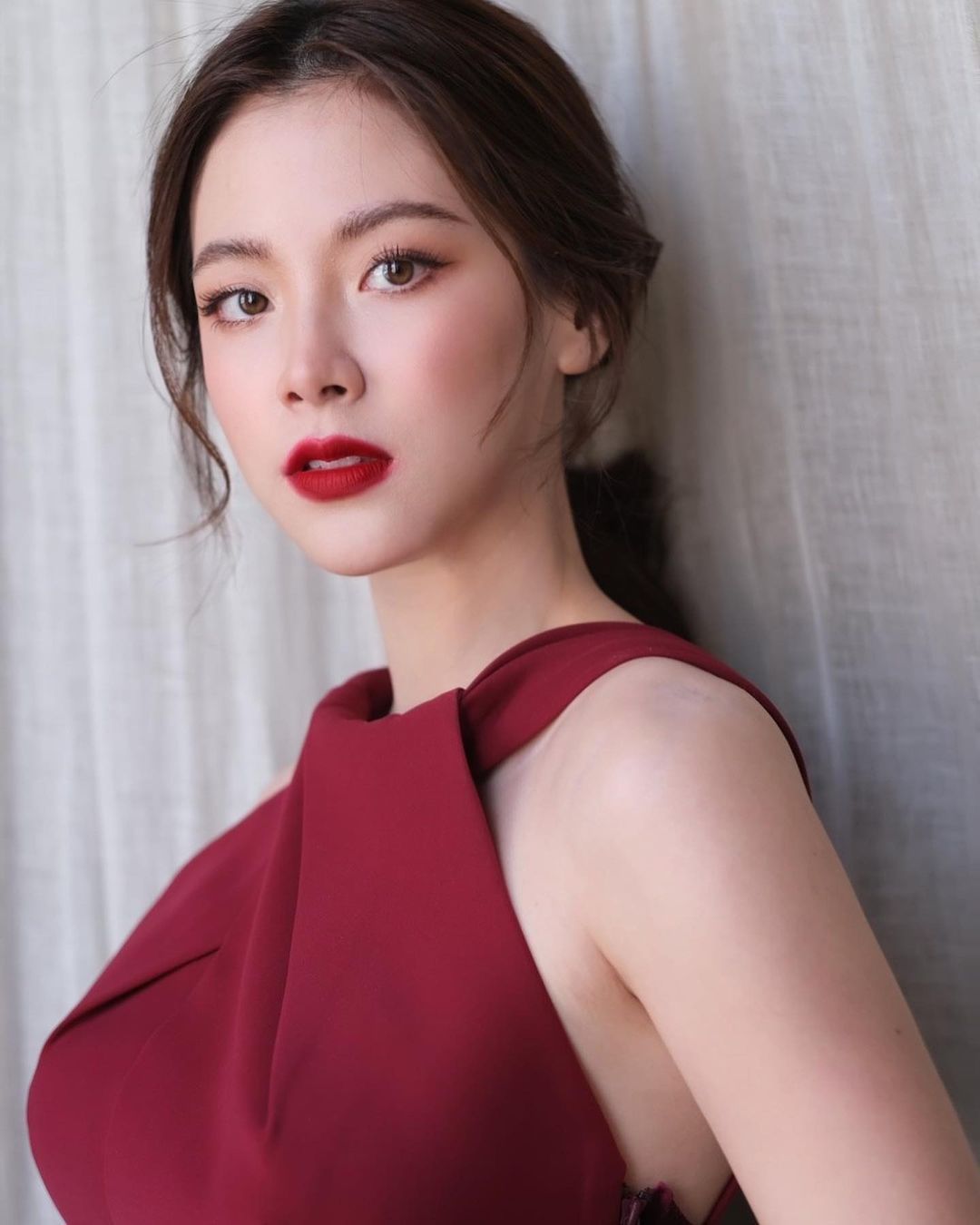 Pimchanok Leuwisetpaibul HD Images/Photo Gallery Download #9199414