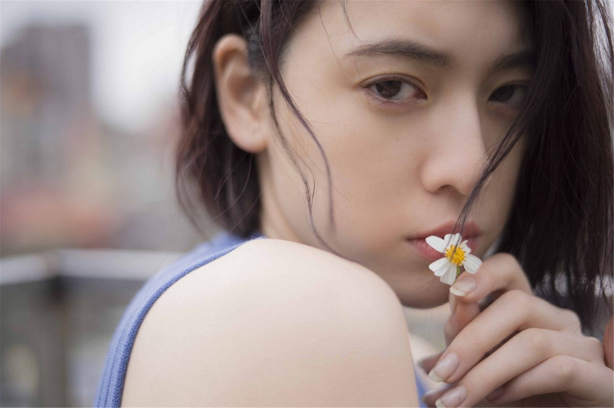 三吉彩花 高清写真/照片下载 #9568790