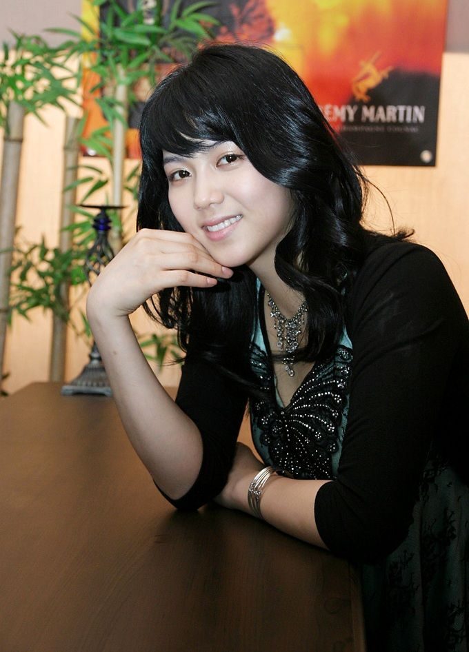 Ok-bin Kim HD Images/Photo Gallery Download #1639722
