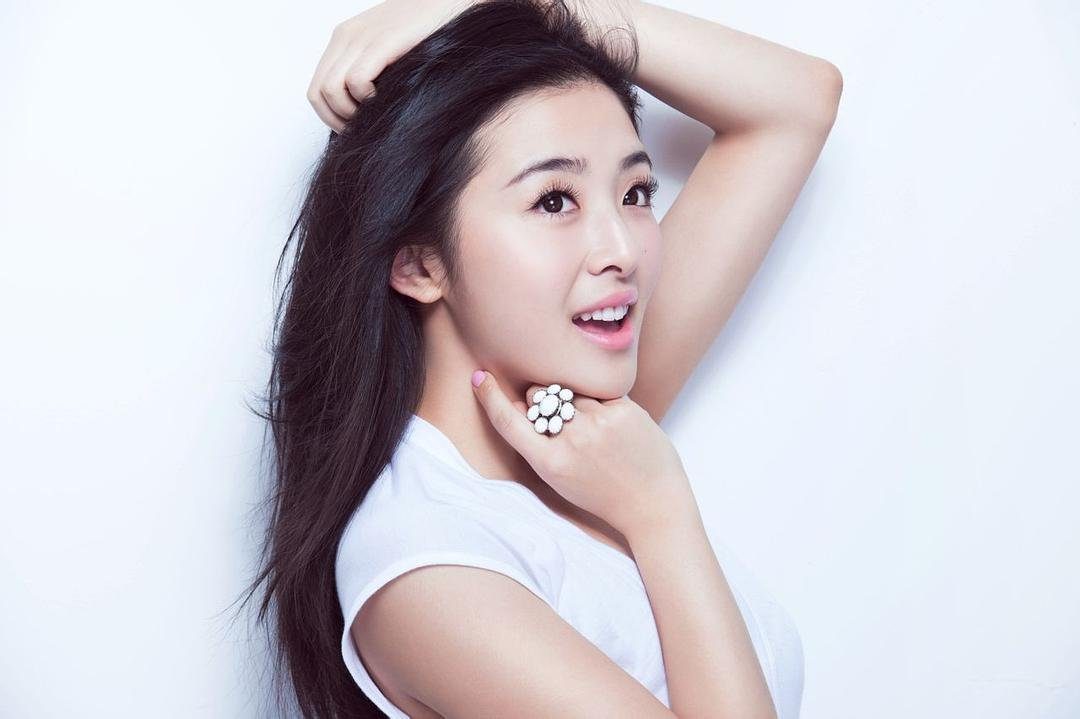 Hanyun Zhang HD Images/Photo Gallery Download #1963347
