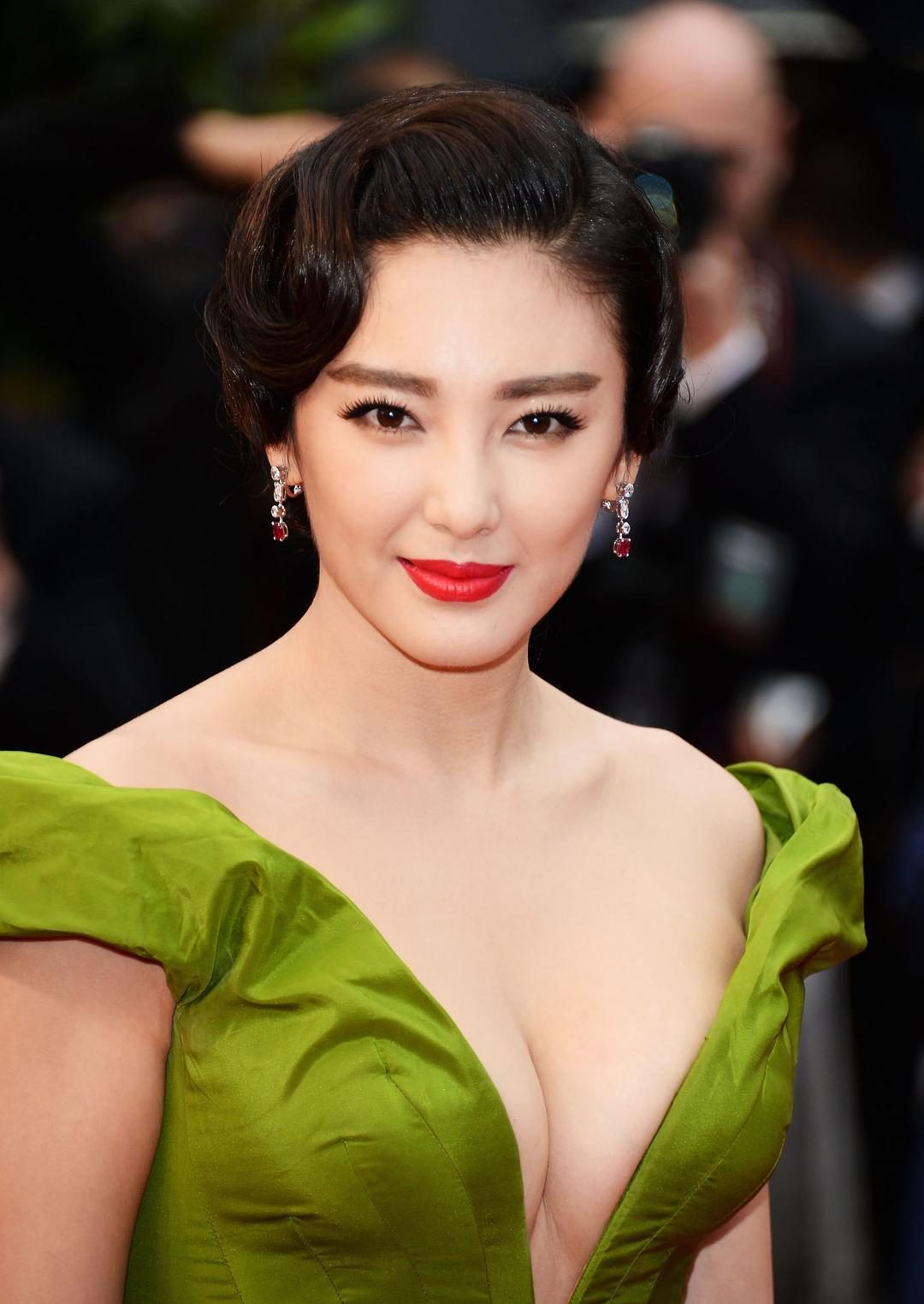 Yuqi Zhang HD Images/Photo Gallery Download #6664356