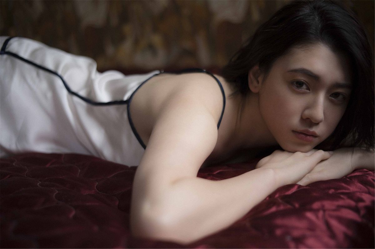 三吉彩花 高清写真/照片下载 #9568932