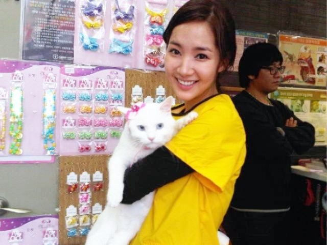 Park Min-Young HD Images/Photo Gallery Download #7020978