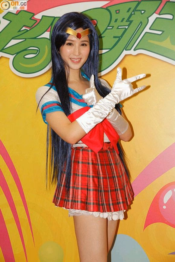 何傲儿 高清写真/照片下载 #3337708