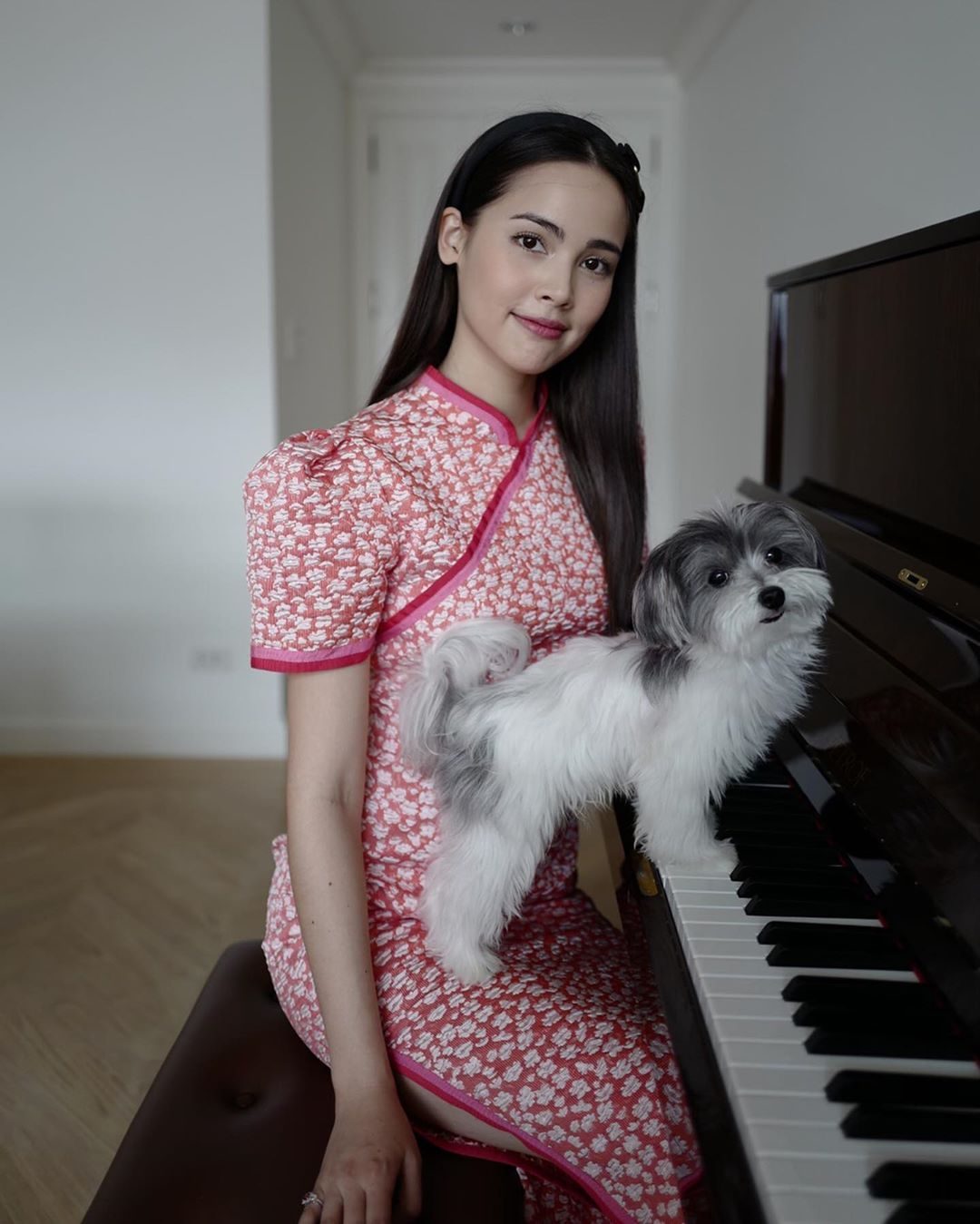 Urassaya Sperbund HD Images/Photo Gallery Download #6200811