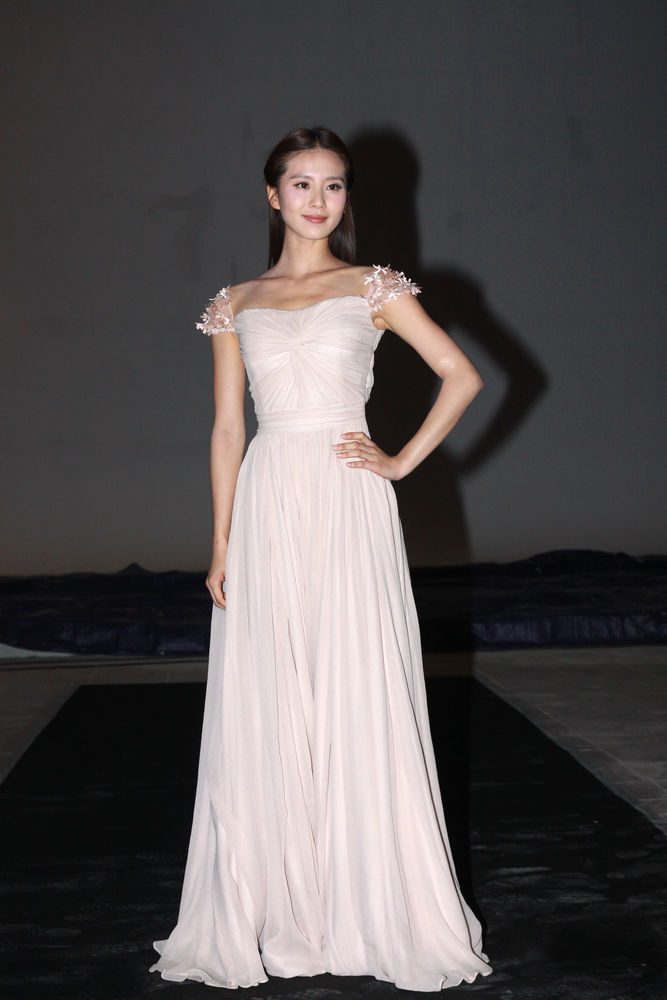 Shi Shi Liu HD Images/Photo Gallery Download #6783543
