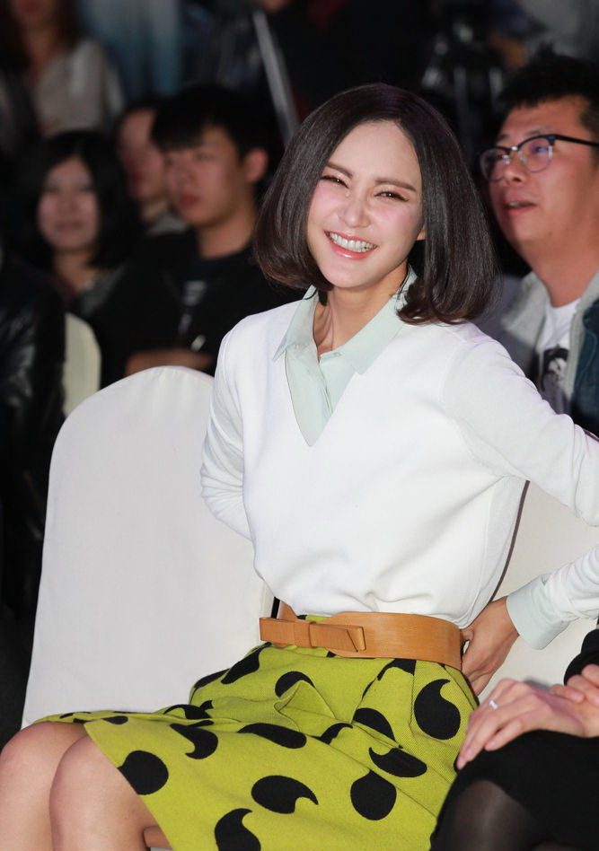 Xinyi Zhang HD Images/Photo Gallery Download #7023409