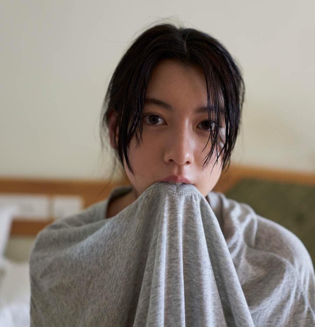 미요시 아야카 HD 이미지/사진 갤러리 다운로드 #7489732