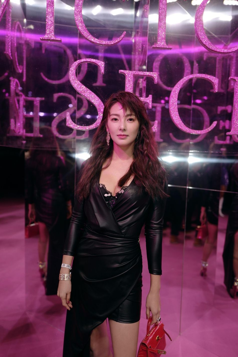 Yuqi Zhang HD Images/Photo Gallery Download #1863117