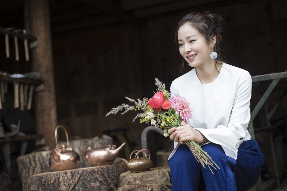 강일연 HD 이미지/사진 갤러리 다운로드 #1892105