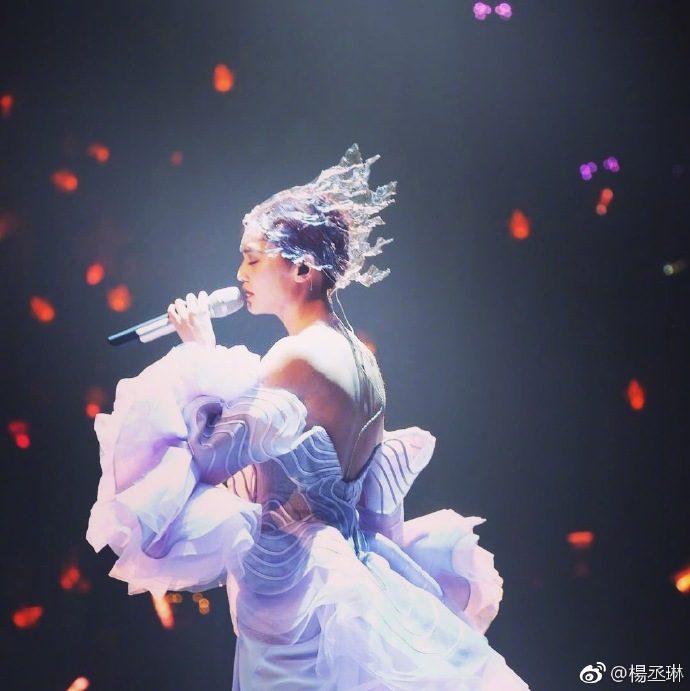 Rainie Yang HD Images/Photo Gallery Download #801127