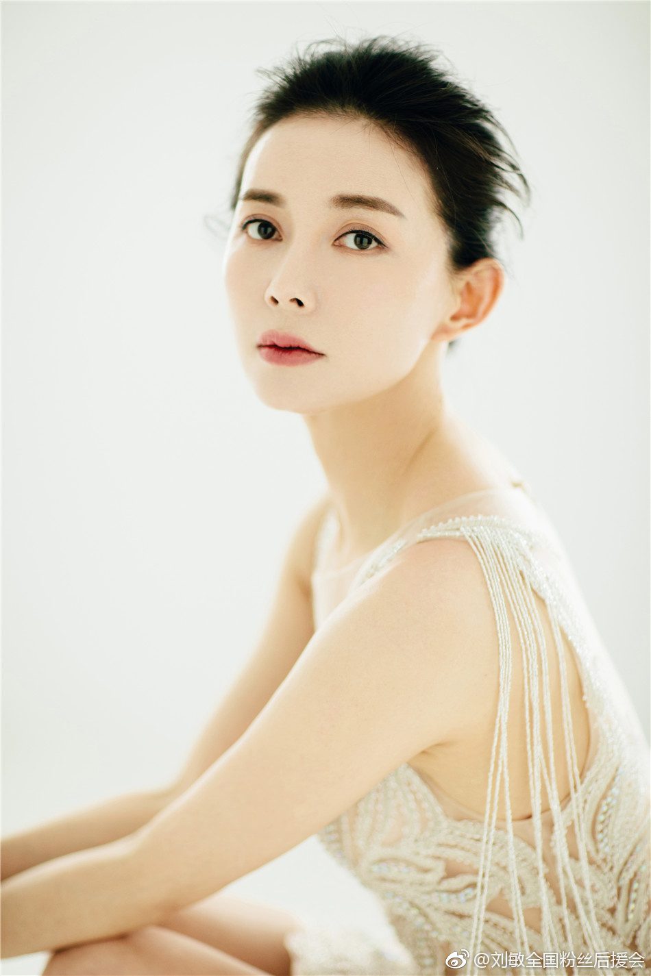 유민 HD 이미지/사진 갤러리 다운로드 #6988660