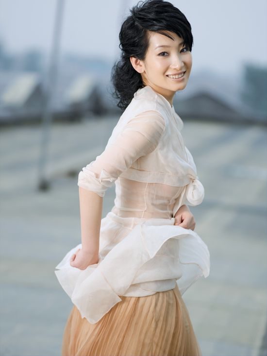 Hailu Qin HD Images/Photo Gallery Download #1930011
