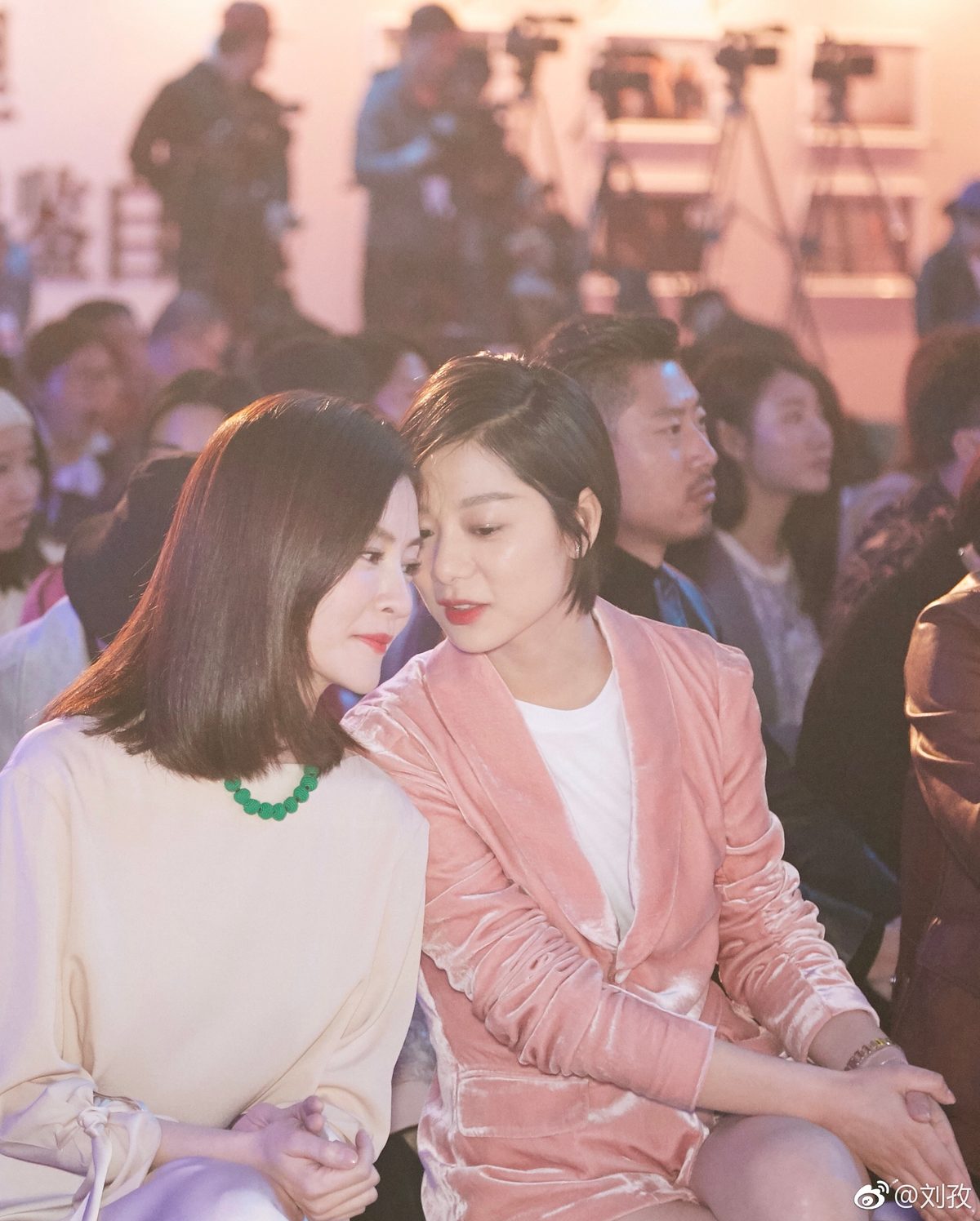 Zi Liu HD Images/Photo Gallery Download #1094139