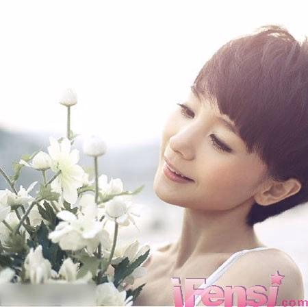 刘钇彤 高清写真/照片下载 #2187540