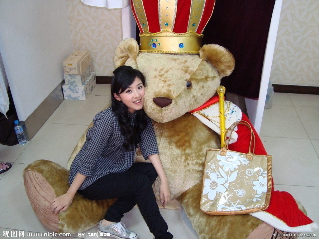 Hanyun Zhang HD Images/Photo Gallery Download #1963119