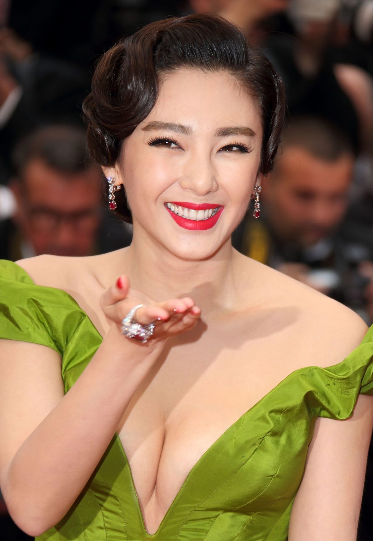 Yuqi Zhang HD Images/Photo Gallery Download #6664862