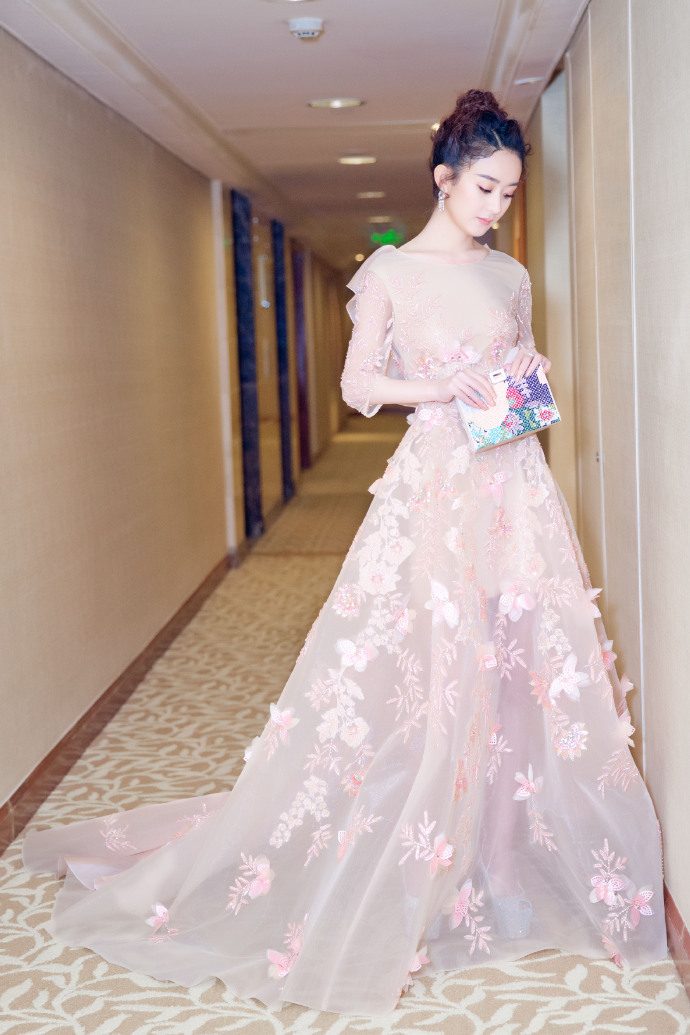 Zanilia Zhao HD Images/Photo Gallery Download #7028824