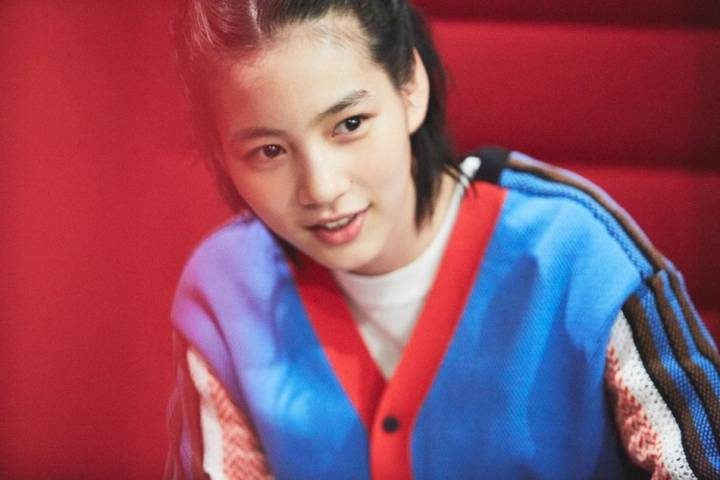 노넨 레나 HD 이미지/사진 갤러리 다운로드 #3269742