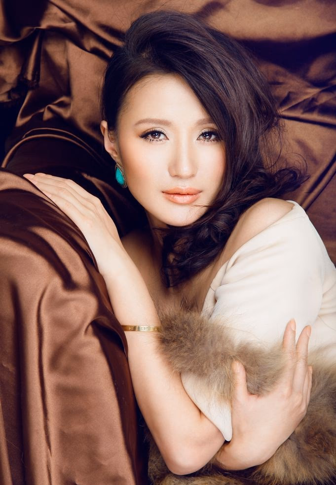 万美汐 高清写真/照片下载 #3343360