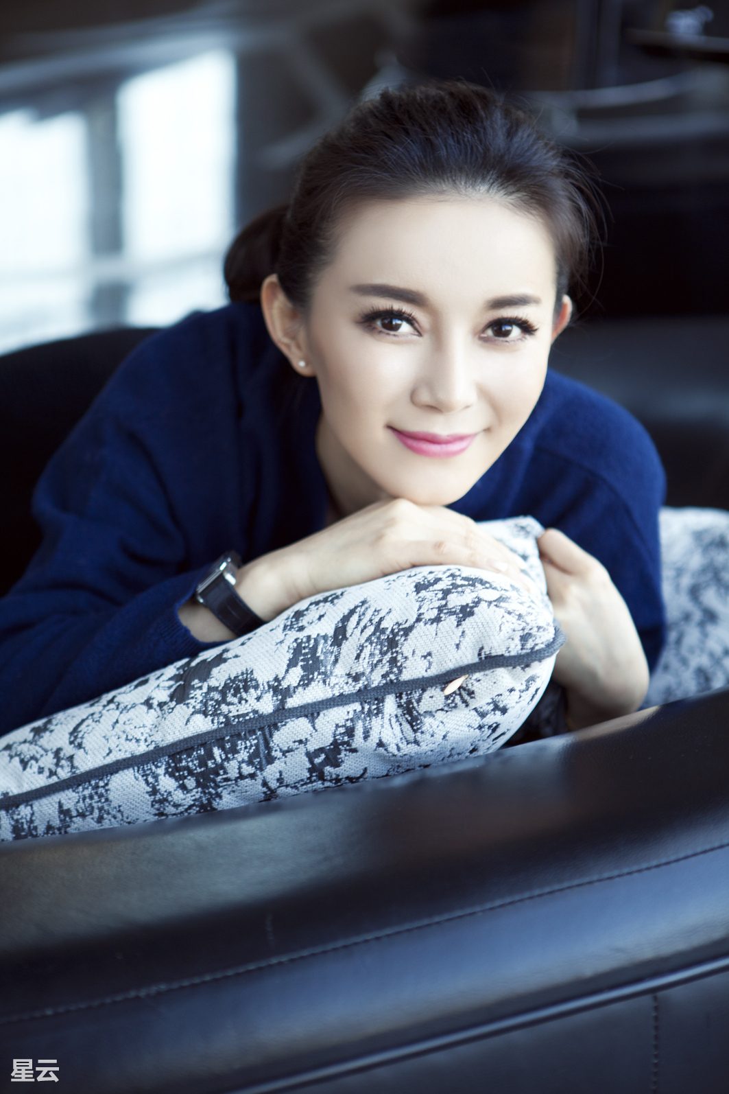 유민 HD 이미지/사진 갤러리 다운로드 #6988582
