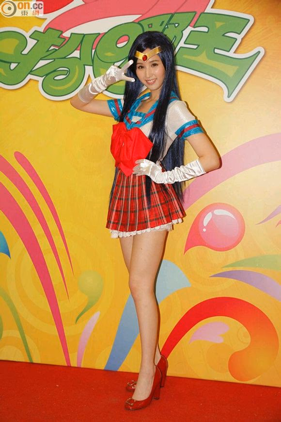 何傲儿 高清写真/照片下载 #3337717