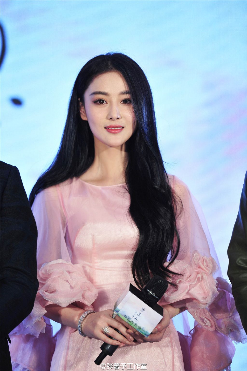 장신위 HD 이미지/사진 갤러리 다운로드 #6637593