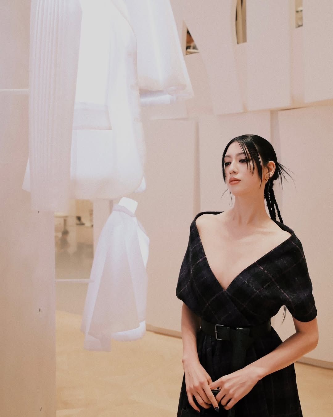 Ayaka Miyoshi HD Images/Photo Gallery Download #9566400