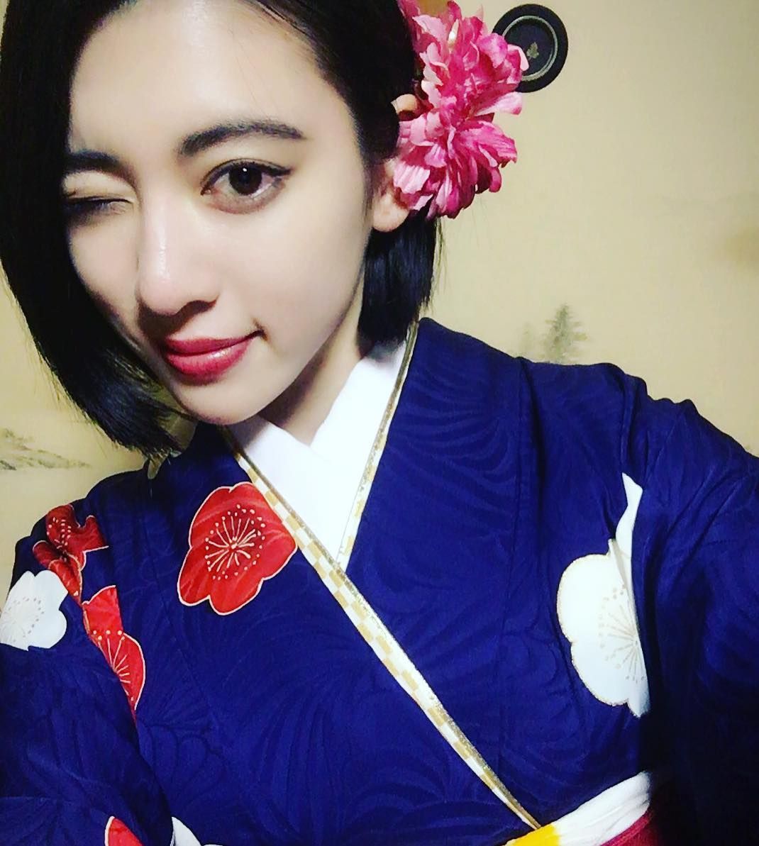 미요시 아야카 HD 이미지/사진 갤러리 다운로드 #7489686