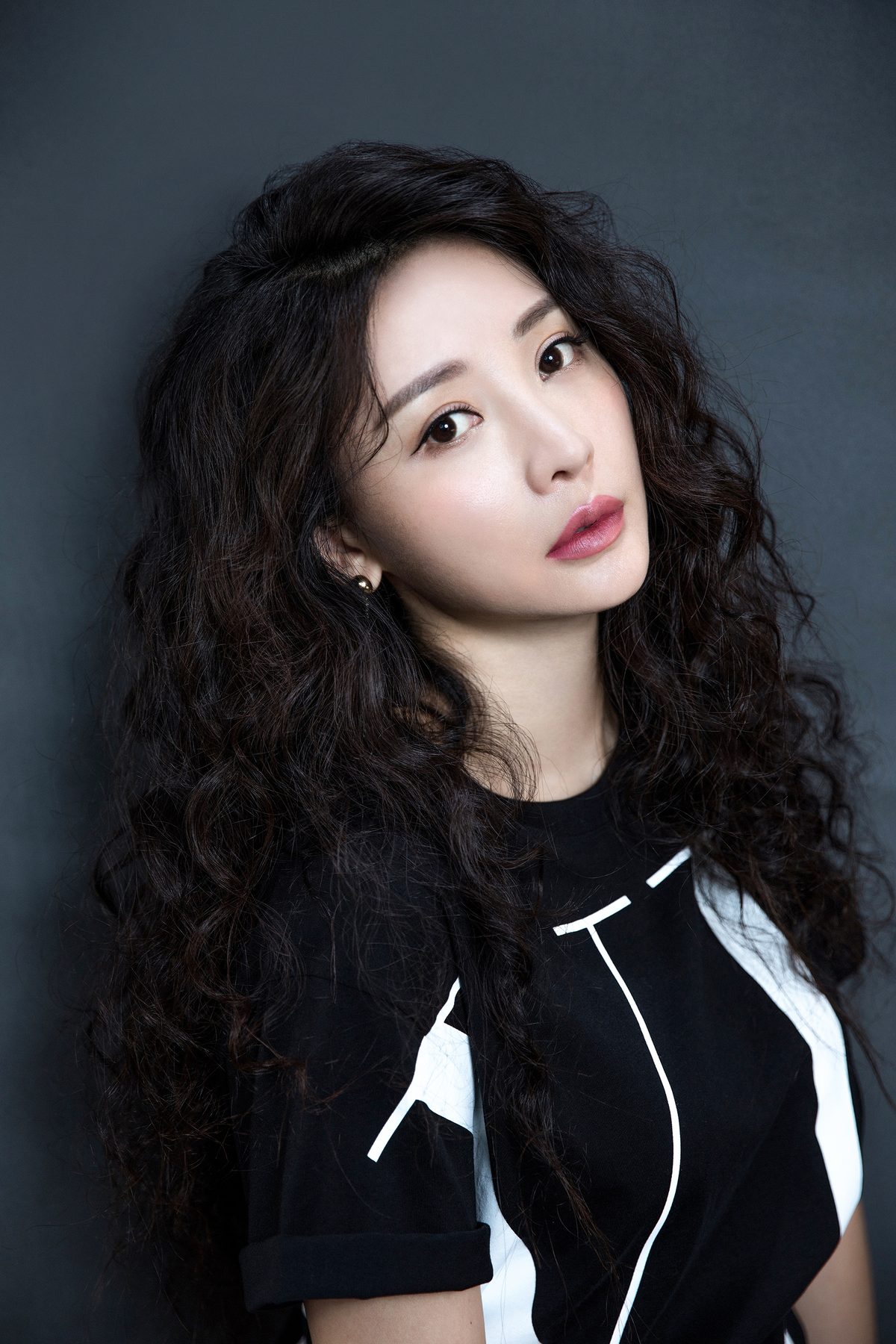 류옌 HD 이미지/사진 갤러리 다운로드 #1972748