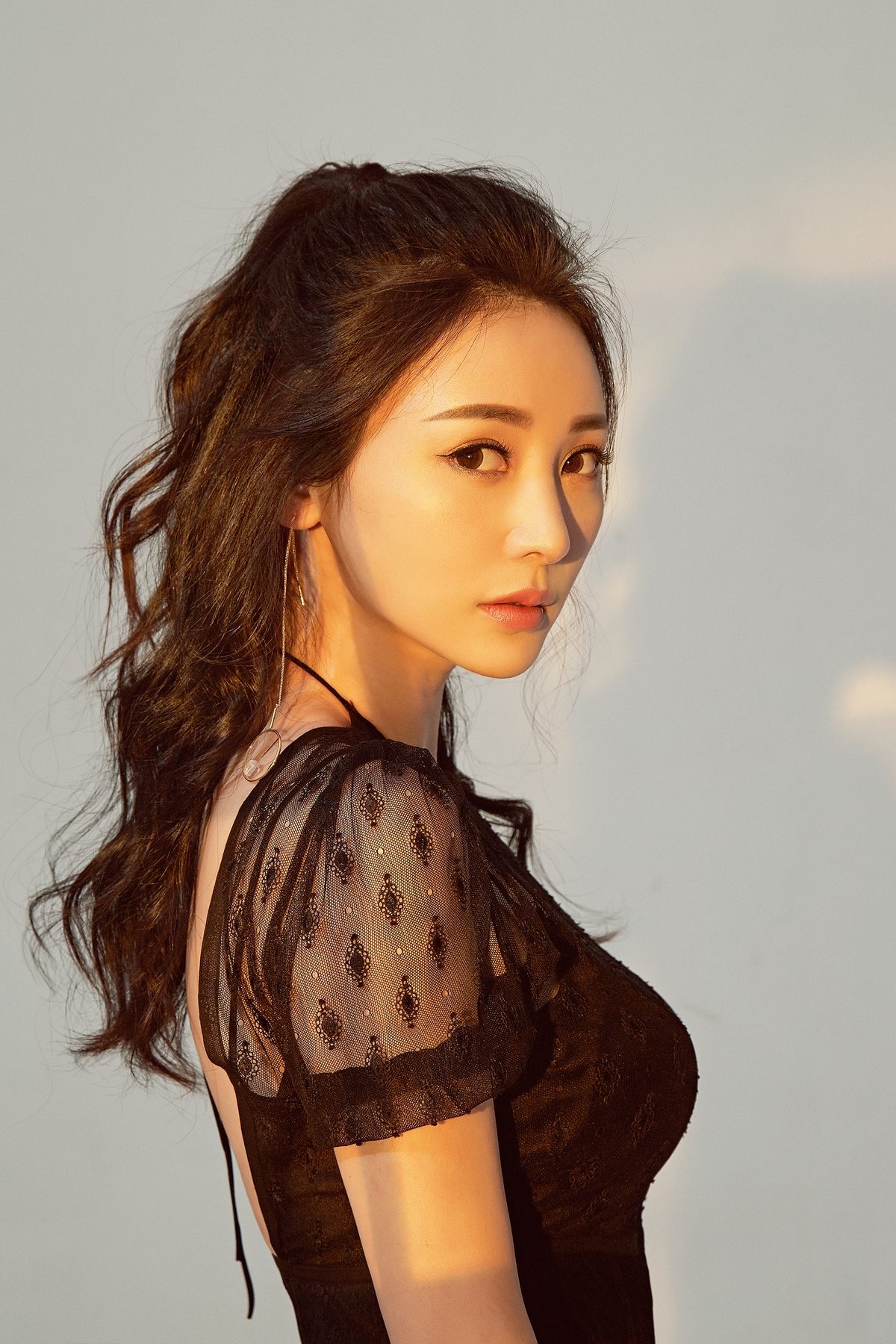 Yan Liu HD Images/Photo Gallery Download #1974737