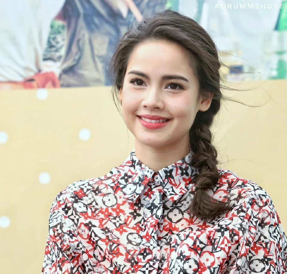 Urassaya Sperbund HD Images/Photo Gallery Download #6499617