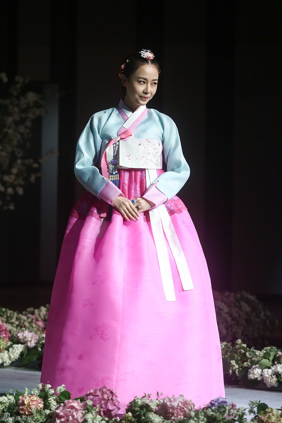 Soo-Hyun Hong HD Images/Photo Gallery Download #1641515