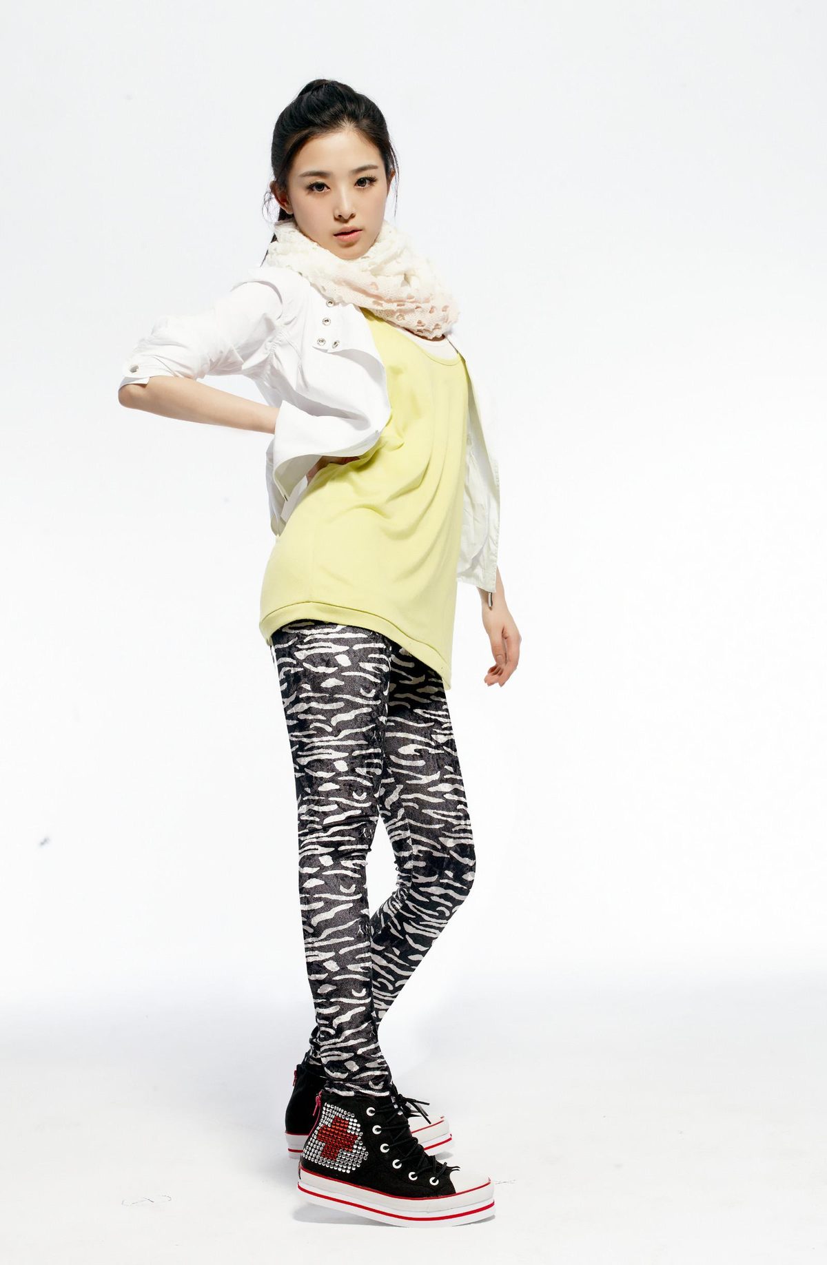 Hanyun Zhang HD Images/Photo Gallery Download #1962749
