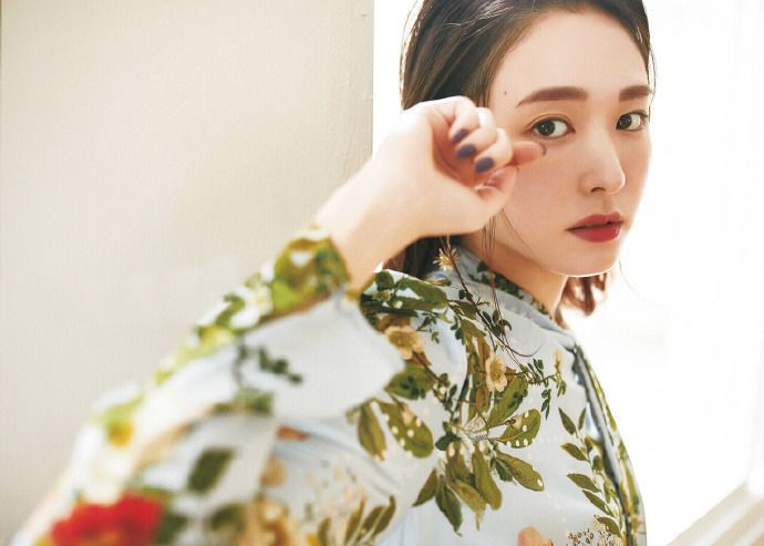 아라가키 유이 HD 이미지/사진 갤러리 다운로드 #5973448