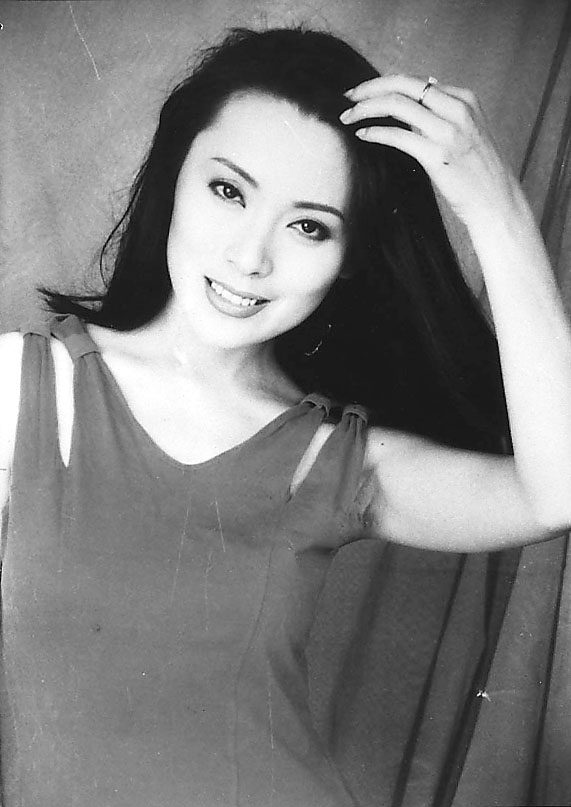 Xin Liu HD Images/Photo Gallery Download #1810920