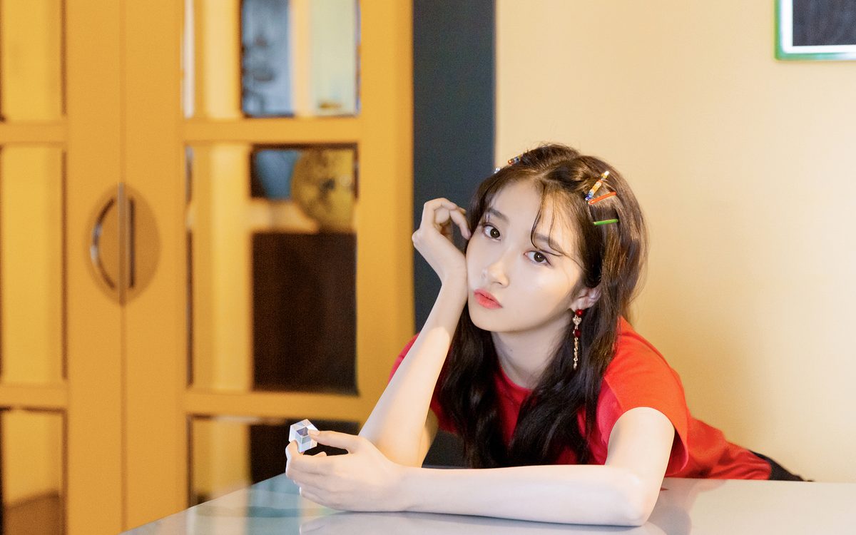 Xiaotong Guan HD Images/Photo Gallery Download #7041523