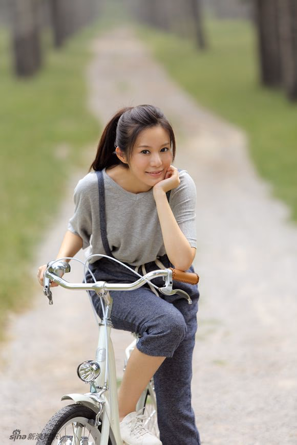 邬靖靖 高清写真/照片下载 #3404375