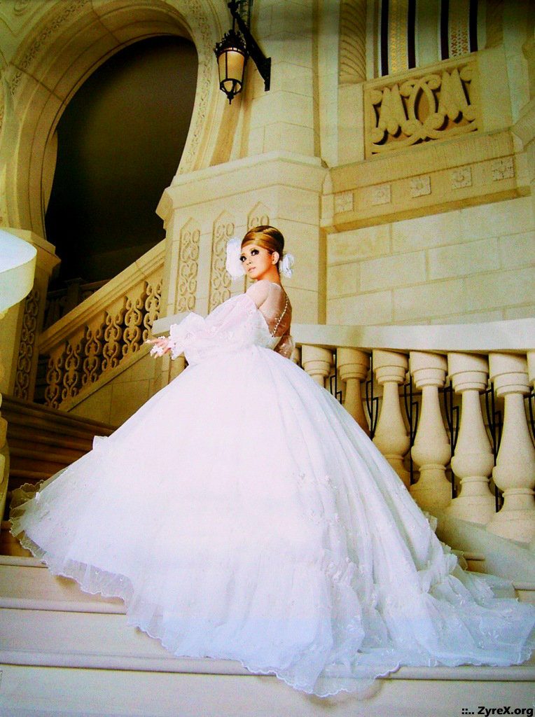 Ayumi Hamasaki HD Images/Photo Gallery Download #887745