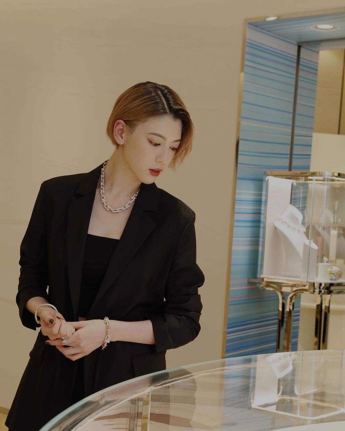 미요시 아야카 HD 이미지/사진 갤러리 다운로드 #7609371