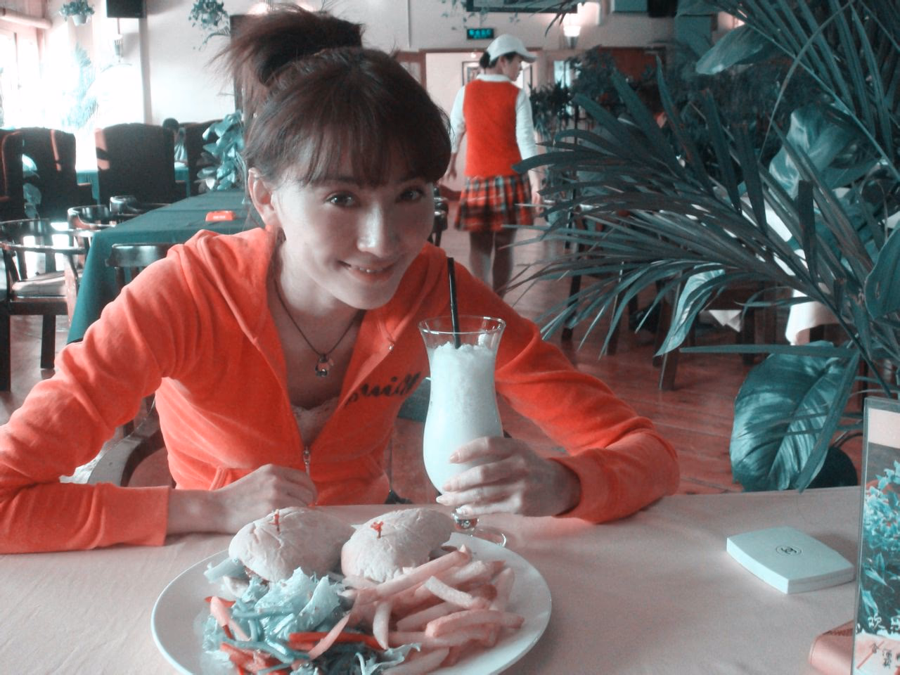 周庭伊 高清写真/照片下载 #3432921