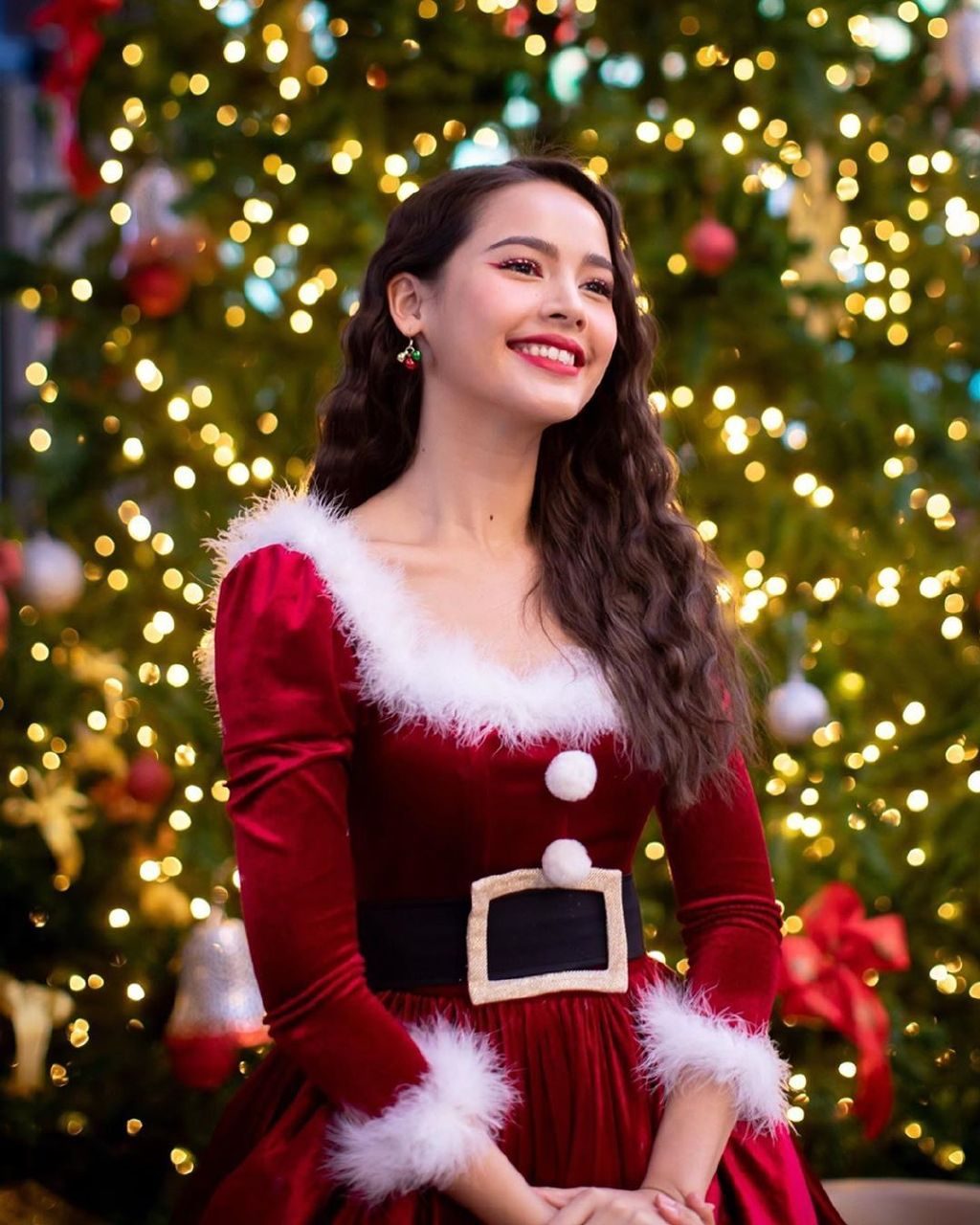 Urassaya Sperbund HD Images/Photo Gallery Download #6199945
