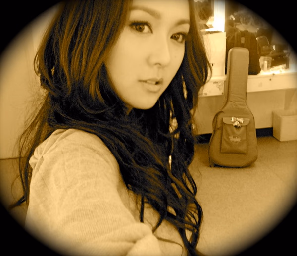 Fiona Sit HD Images/Photo Gallery Download #3510580